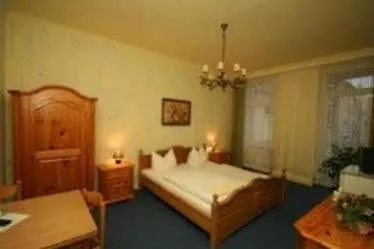 祖姆里施腾伯格膳食公寓