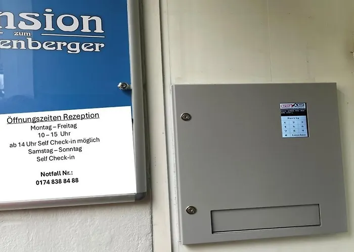 Zum Lichtenberger Guest house 3*